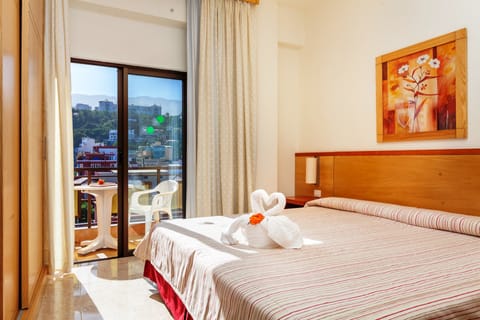 Double Room, Balcony | In-room safe, desk, free WiFi, bed sheets