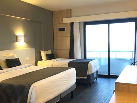 Luxury Room, 1 Double Bed, Sea View | Minibar, in-room safe, desk, soundproofing