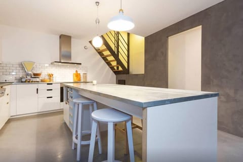 Kitchen, ground floor