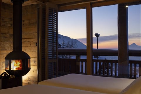 Premium Double Room (15) | Minibar, in-room safe, desk, blackout drapes