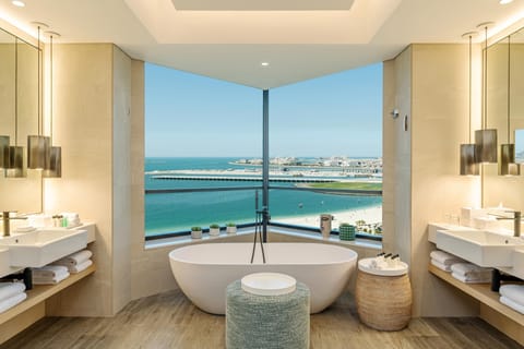 Royal Suite, 1 Bedroom (complimentary airport transfer) | Bathroom | Deep soaking tub, rainfall showerhead, free toiletries, hair dryer