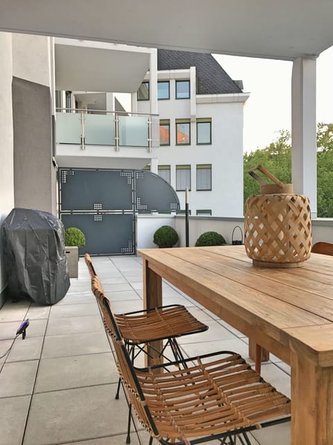 Luxury Apartment, 2 Bedrooms, Kitchen | Terrace/patio