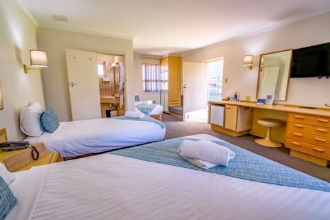 Family Room | Minibar, in-room safe, iron/ironing board, free WiFi