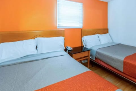 Basic Triple Room | Free WiFi, bed sheets