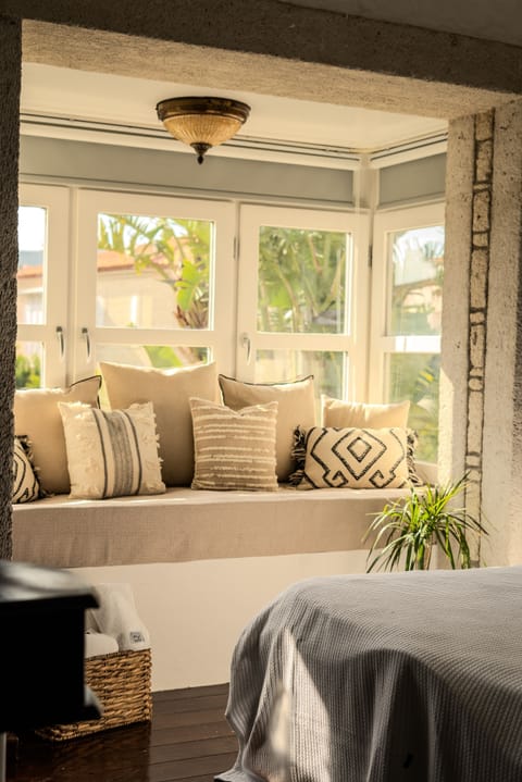 Superior Triple Room | Premium bedding, minibar, in-room safe, desk