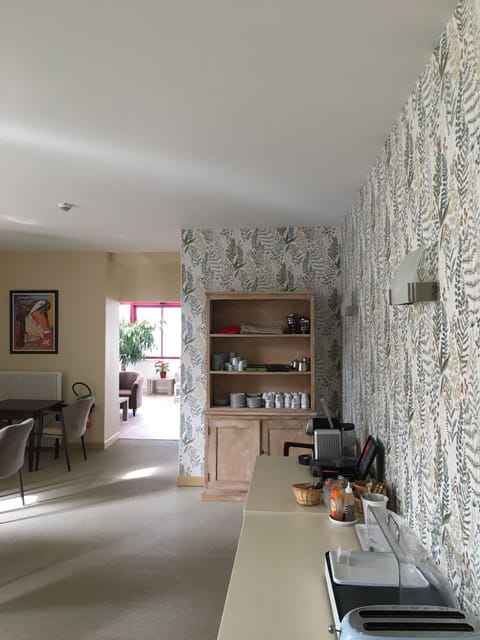 Daily buffet breakfast (EUR 14.00 per person)