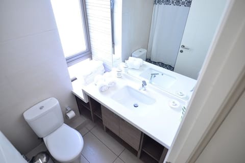 Standard Apartment | Bathroom | Combined shower/tub, deep soaking tub, hair dryer, towels