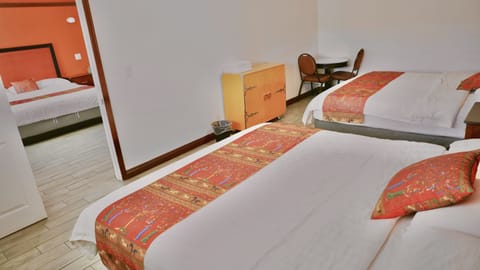 remodeled 3 king beds, suites | Desk, free WiFi, bed sheets