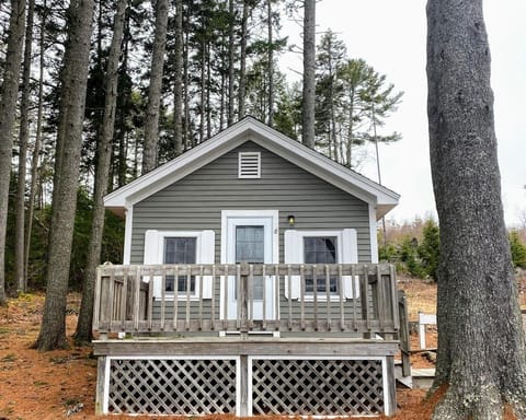 Pine Grove Cottages | Camden | VacationRenter