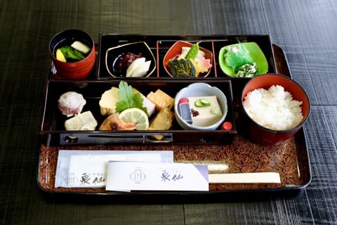 Daily Japanese breakfast (JPY 3000 per person)