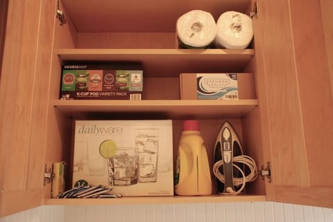 Basic supplies: Iron, extra paper goods, cups, laundry detergent, coffee and creamers, teas, snacks to make your stay more hassle free.