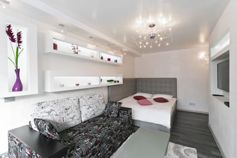 Superior Apartment (Gorodskoi Val street 9) | Individually decorated, individually furnished, iron/ironing board
