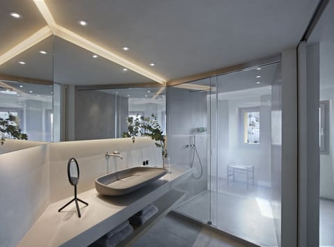 Suite (Aeolus) | Bathroom | Designer toiletries, hair dryer, bathrobes, slippers