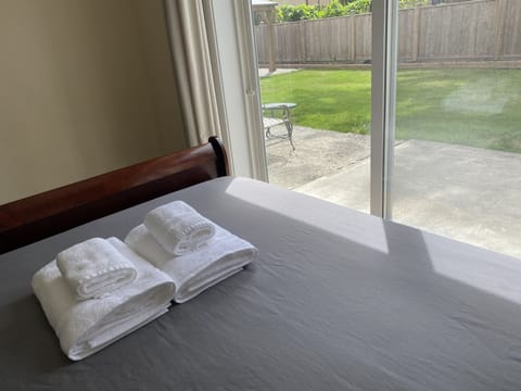 Family Room, Non Smoking, Shared Bathroom | Egyptian cotton sheets, premium bedding, individually decorated