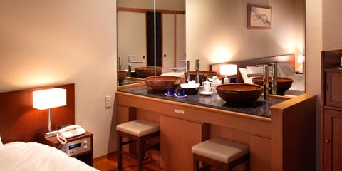 Standard Family Room with Tatami Area with Private Bathroom and Toilet(Niji) | Minibar, in-room safe, desk, free WiFi