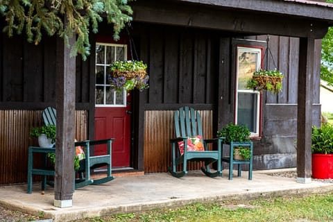 Front Entry - Ranch House