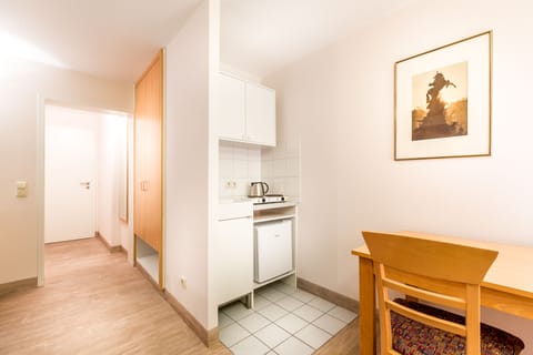 Triple Room | Private kitchenette