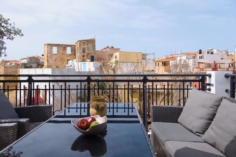 Luxury Suite, Terrace | Balcony view