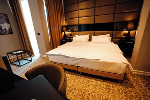 Double Room | Premium bedding, memory foam beds, minibar, in-room safe