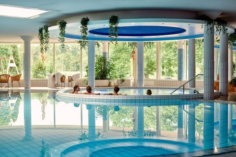 2 indoor pools