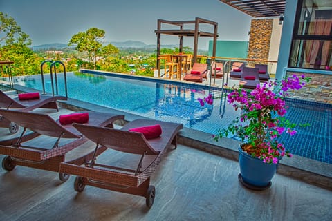 6-Bedroom Pool Villa with Sea View  | Terrace/patio