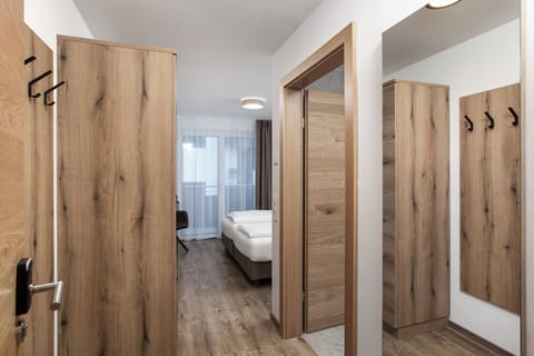 Premium bedding, Select Comfort beds, in-room safe