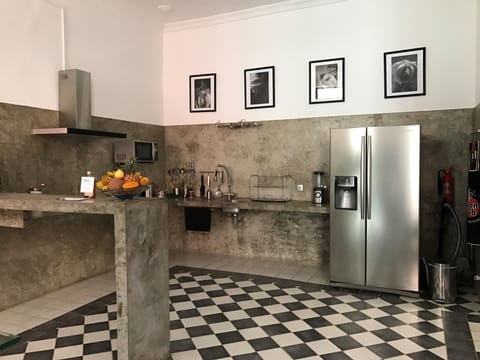 Gallery House, 2 Bedrooms | Private kitchen | Fridge, microwave, espresso maker, coffee/tea maker