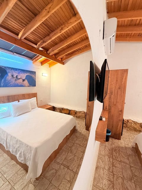 Design Room | Iron/ironing board, free WiFi, bed sheets