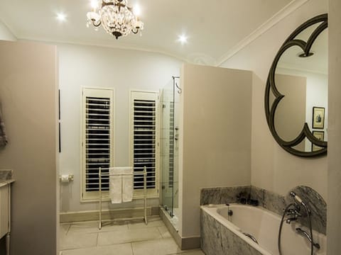 Luxury Suite, 1 Bedroom | Bathroom shower