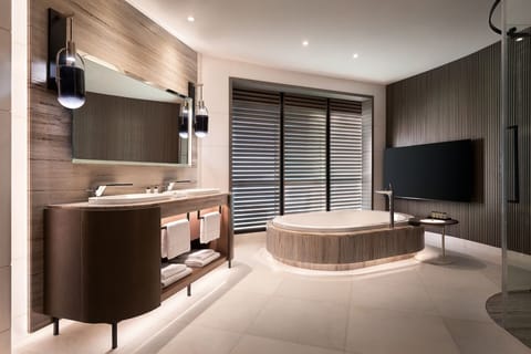 Royal Suite, 1 Bedroom | Bathroom | Combined shower/tub, free toiletries, hair dryer, bathrobes