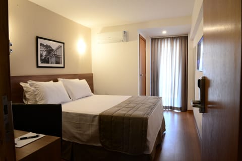 Double Room | In-room safe, desk, blackout drapes, free WiFi