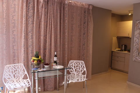 Junior Suite, Sea View | Premium bedding, down comforters, pillowtop beds, minibar