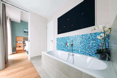 Suite, Terrace (Art) | Bathroom | Shower, rainfall showerhead, designer toiletries, hair dryer