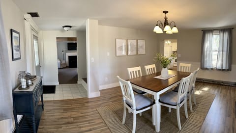 Family Cottage | In-room dining