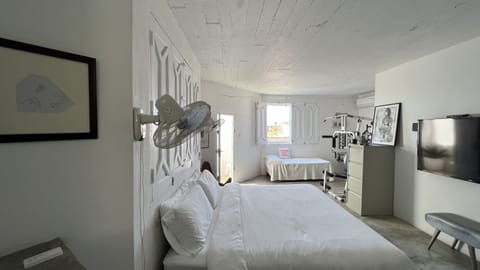 Loft, 2 Bedrooms | 2 bedrooms, premium bedding, minibar, individually decorated