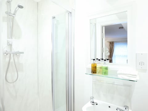 Double Room, Ensuite | Bathroom