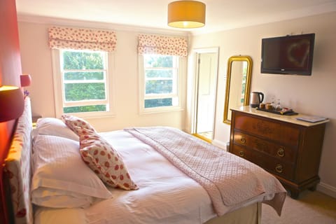 Double or Twin Room, Ensuite (The Mulberry Room) | Free WiFi