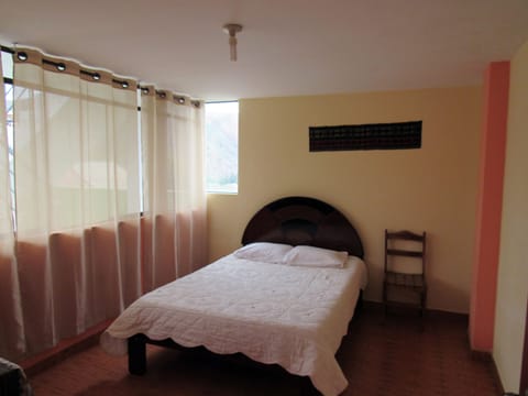 Classic Double Room, Shared Bathroom, Garden View | Iron/ironing board, free WiFi