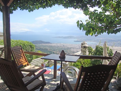 courtyard panoramic view
