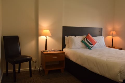 Queen Bed Room | Free WiFi, bed sheets
