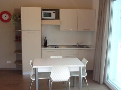 Studio | In-room dining