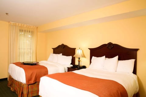 Double Room | Premium bedding, in-room safe, laptop workspace, blackout drapes