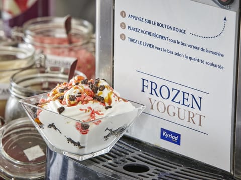 Daily buffet breakfast (EUR 11.90 per person)