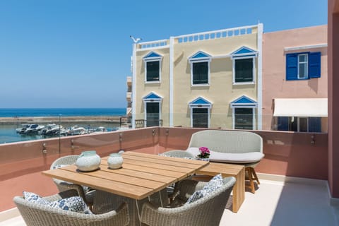 Exclusive Duplex (Pasiphae) | Terrace/patio