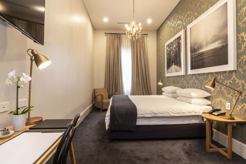 Measday Room | Premium bedding, free minibar, in-room safe, desk