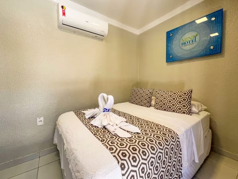 Economy Double Room | Minibar, free WiFi, bed sheets