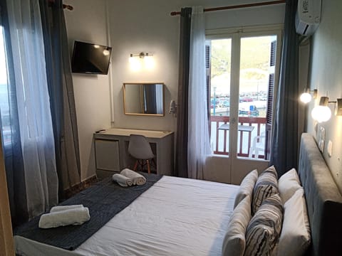 Deluxe Double Room | Minibar, free WiFi, bed sheets