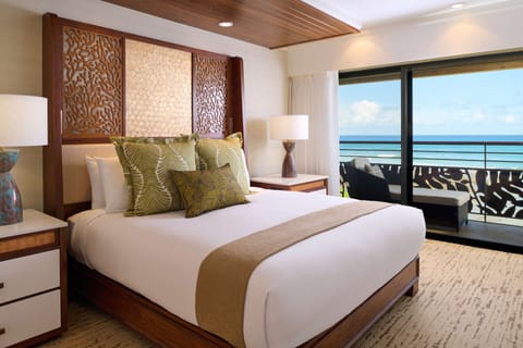 Suite, 1 Bedroom, Oceanfront | Egyptian cotton sheets, premium bedding, down comforters, in-room safe