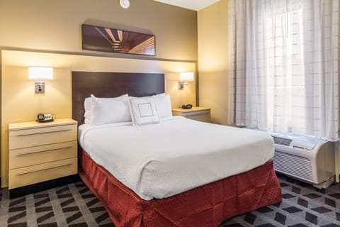 Suite, 1 Bedroom | Premium bedding, in-room safe, iron/ironing board