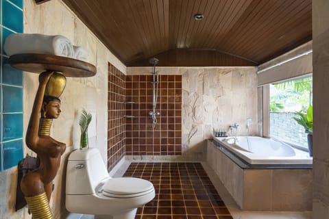 Pool Villa, Sea View | Bathroom | Separate tub and shower, free toiletries, hair dryer, slippers